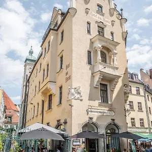 *** Hotel Am Markt Německo